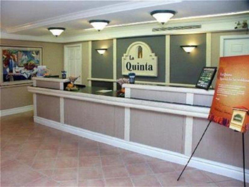 La Quinta Inn By Wyndham Reno Interior photo